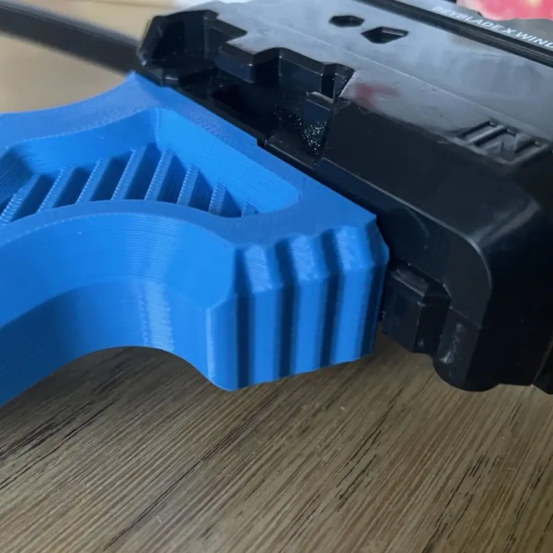 Beyblade X Bakuten grip detail of the thumbrest knurled texture for non-slip action