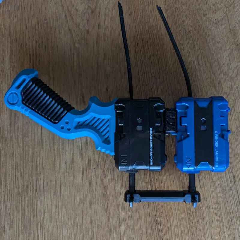 Beyblade X Double Winder Launcher Link top view showing symmetrical dual launcher connection